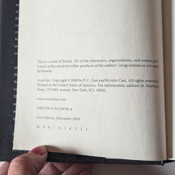 4/$20 TEMPTED (A House of Night Novel #6) by P. C. Cast and Kirstin Cast - Picture 5 of 5